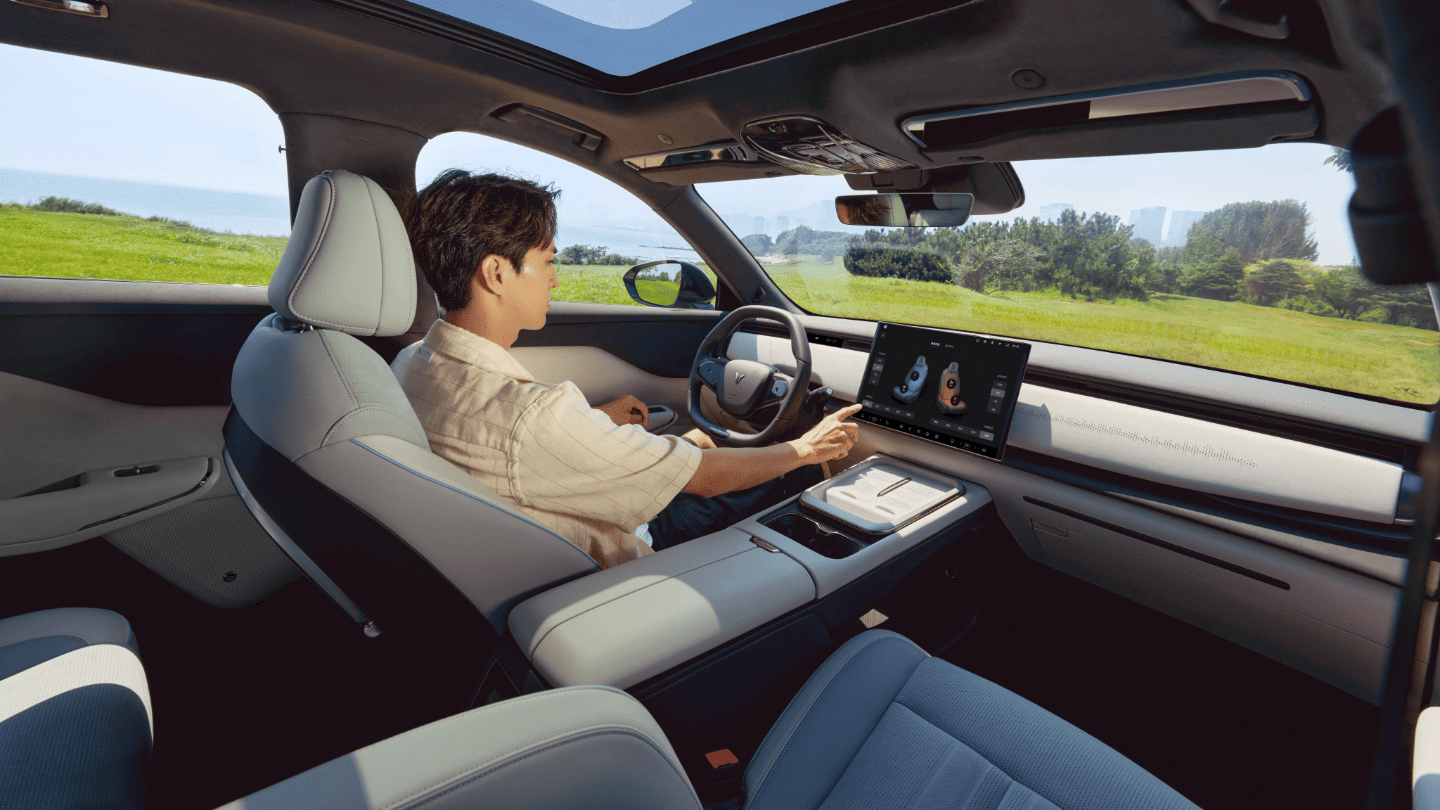 Nastavljiv sedež voznika